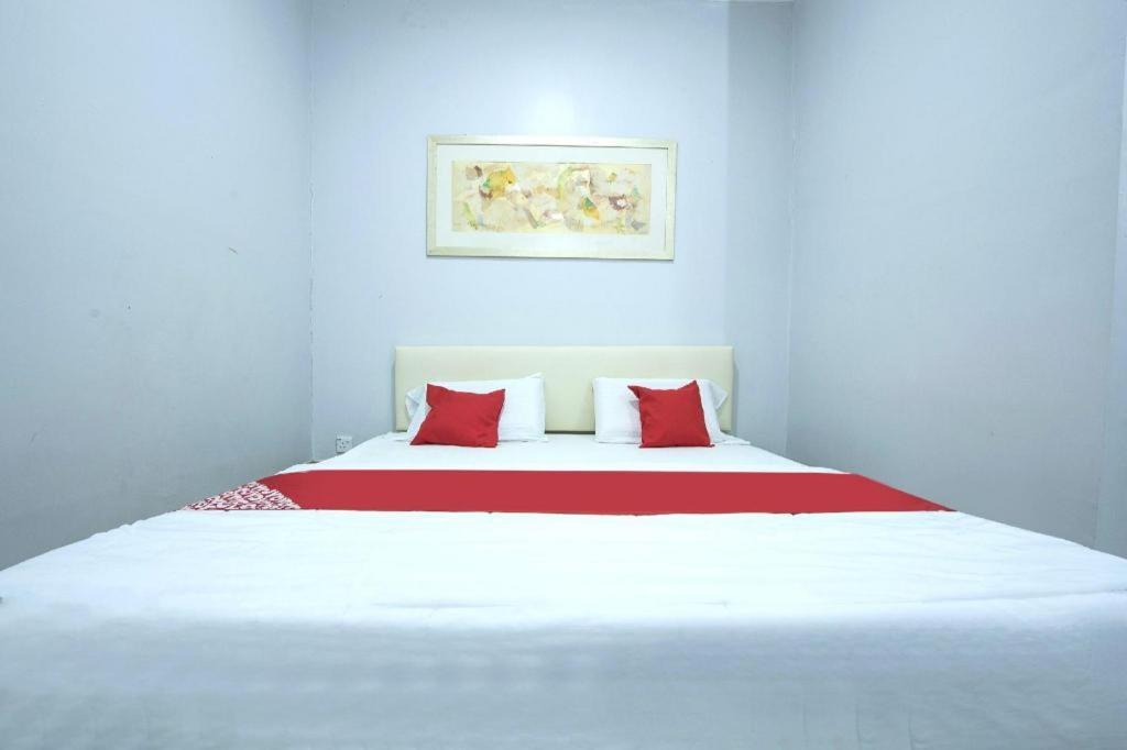 Oyo 90234 Sungai Rengit City Resort 2 Kampung Sungai Rengit 외부 사진