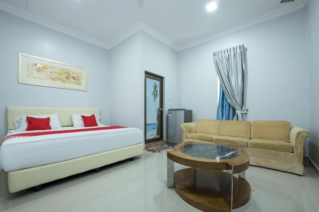 Oyo 90234 Sungai Rengit City Resort 2 Kampung Sungai Rengit 외부 사진