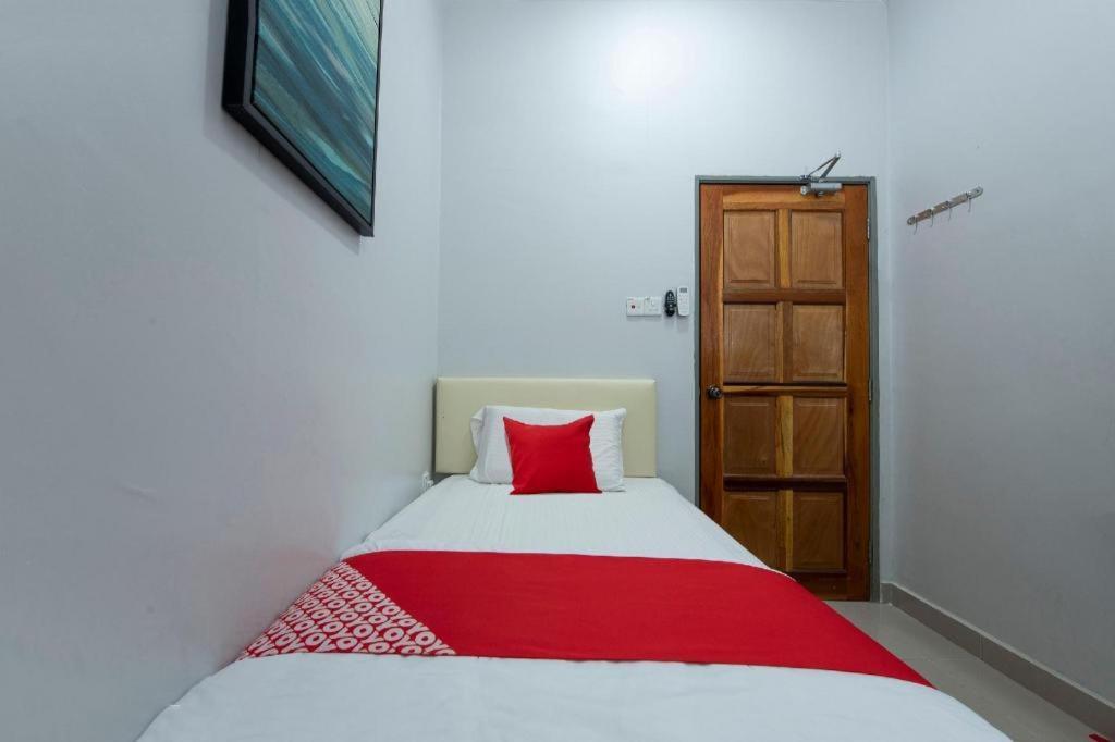 Oyo 90234 Sungai Rengit City Resort 2 Kampung Sungai Rengit 외부 사진