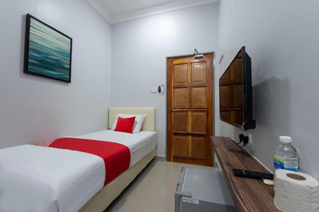 Oyo 90234 Sungai Rengit City Resort 2 Kampung Sungai Rengit 외부 사진