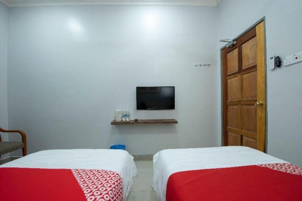 Oyo 90234 Sungai Rengit City Resort 2 Kampung Sungai Rengit 외부 사진